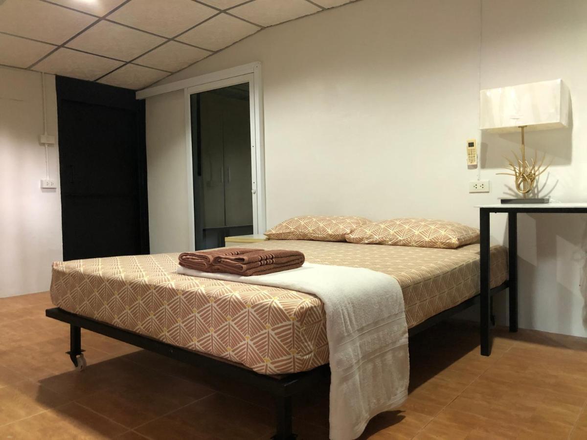 Wassana Sitdharma Guesthouse Trang Bagian luar foto