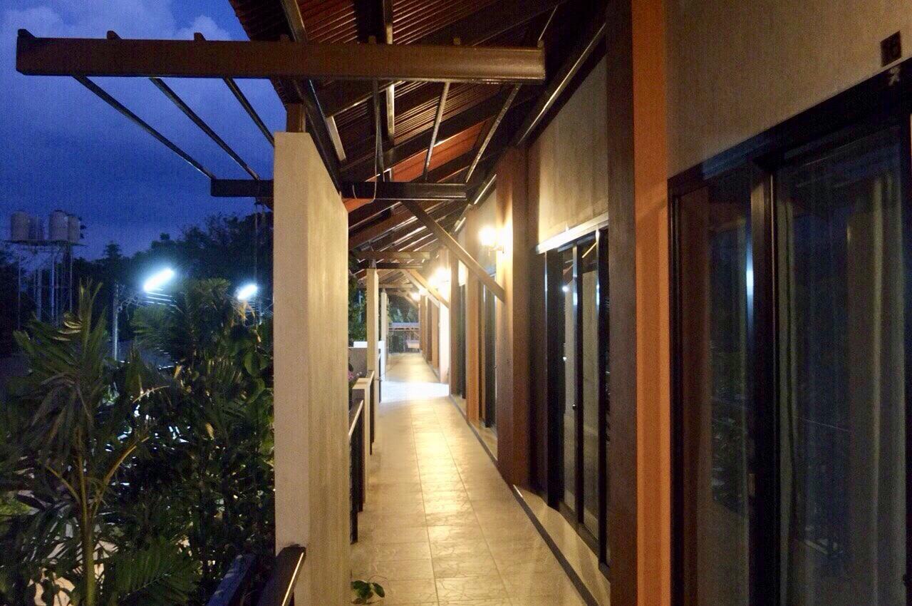 Wassana Sitdharma Guesthouse Trang Bagian luar foto
