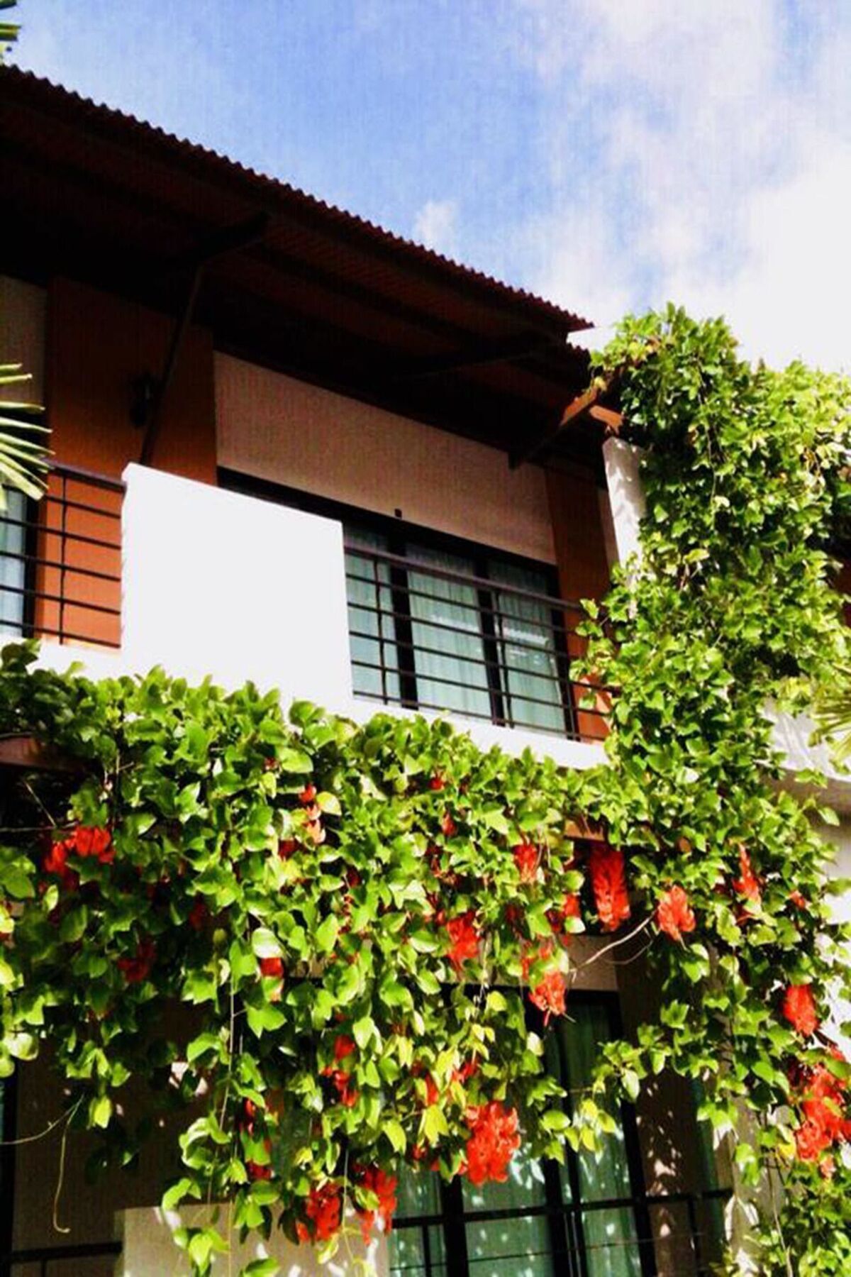 Wassana Sitdharma Guesthouse Trang Bagian luar foto