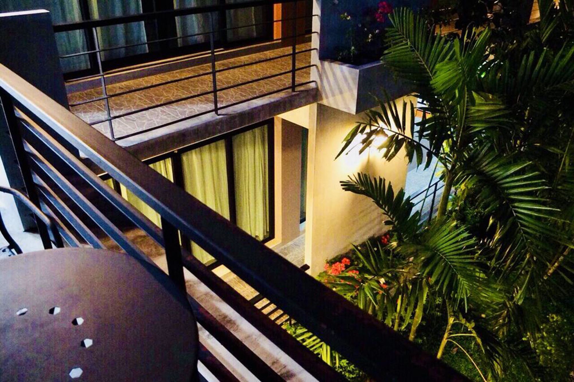 Wassana Sitdharma Guesthouse Trang Bagian luar foto