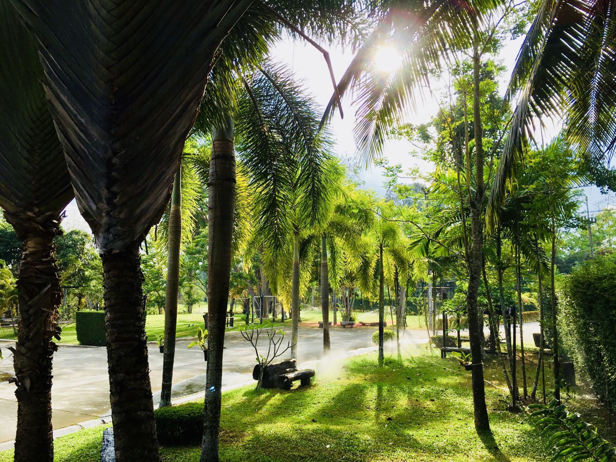 Wassana Sitdharma Guesthouse Trang Bagian luar foto